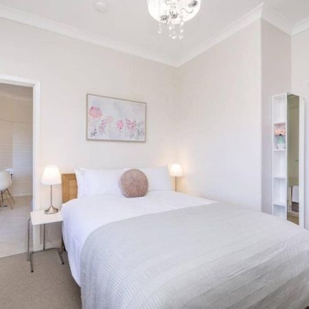 Апартаменты 30 Foreshore Fun Swan River 1Brparking Перт Экстерьер фото